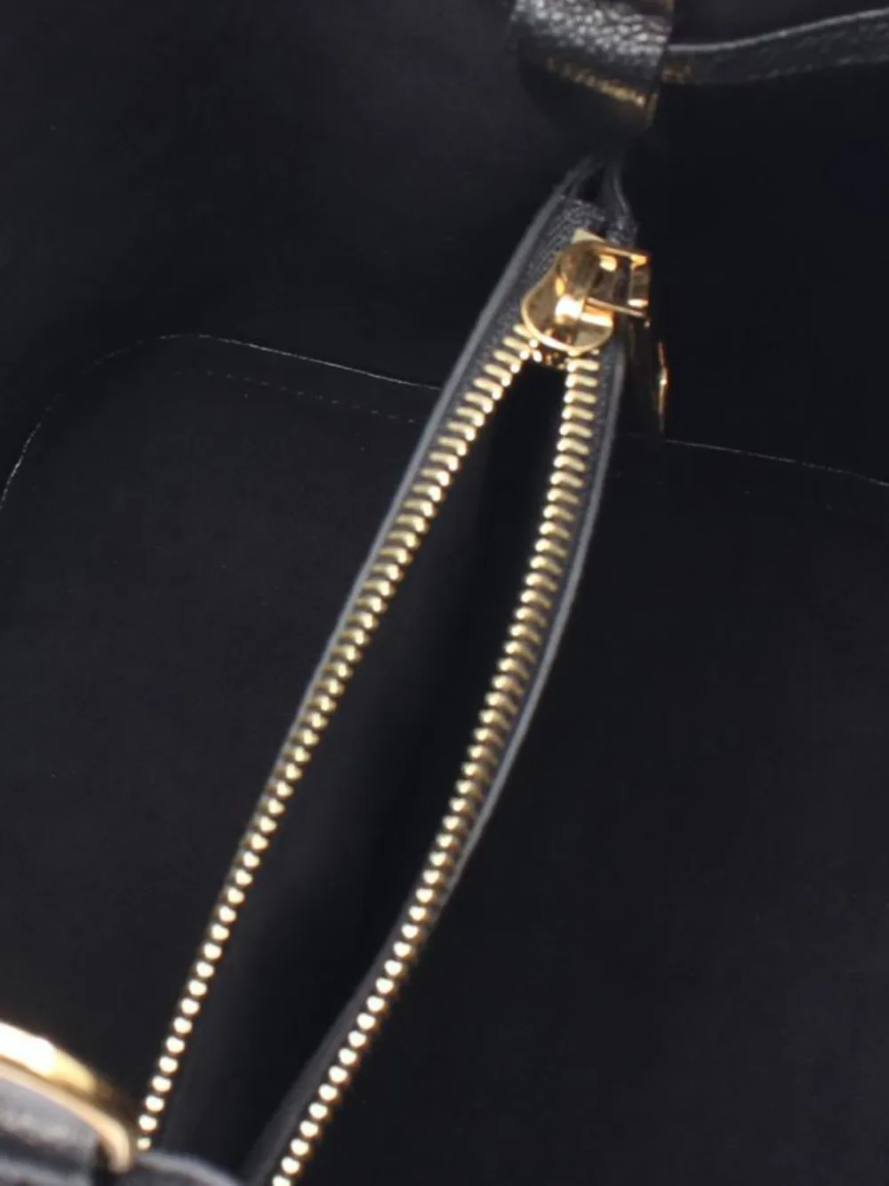 Pre-owned Louis Vuitton 2021-2025 Monogram Empreinte Neonoe Mm Bucket Bag In Black