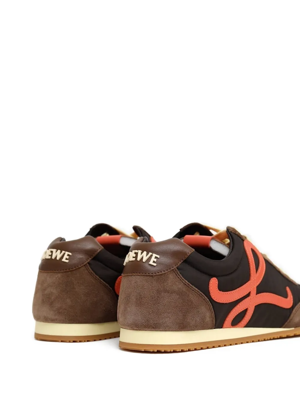 LOEWE Sneakers met logo Bruin