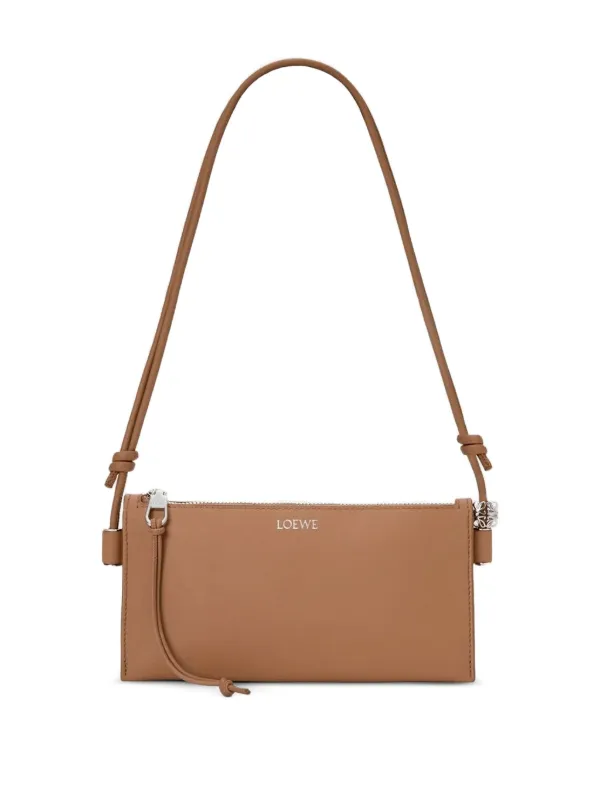 LOEWE ロゴパターン ショルダーバッグ LOEWE ロゴプレート ショルダーバッグ | ブラック | FARFETCH JP