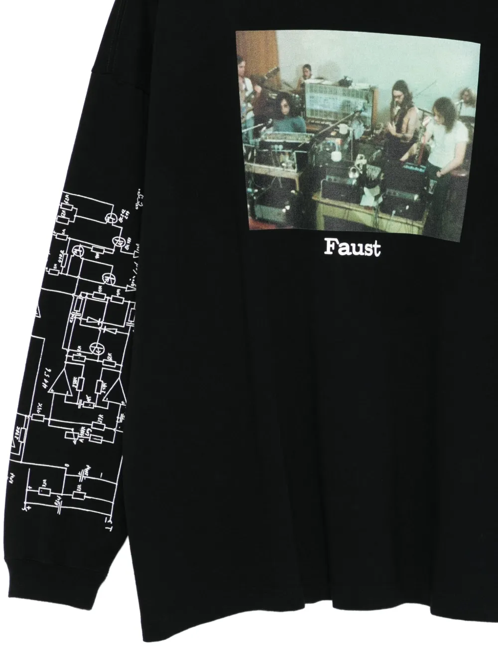 Undercover Graphic-print Long-sleeve T-shirt In Black