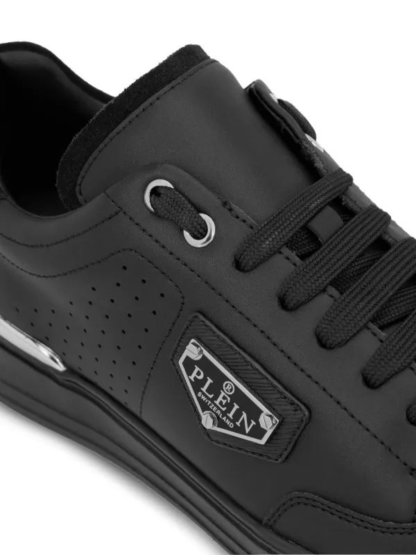Philipp Plein ロゴプレート スニーカー | ブラック | FARFETCH JP