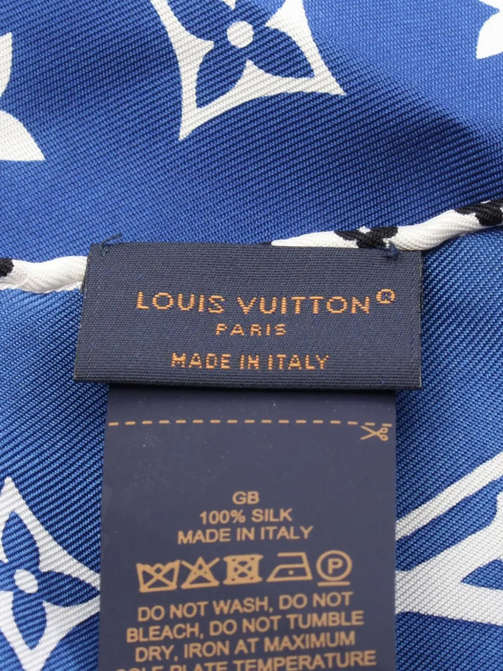 Pre-owned Louis Vuitton 2007-2025 Monogram Losange Match Silk Scarf Scarves In Blue