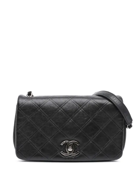 CHANEL Pre-Owned 2013-2014 Small Diamond Embossed Calfskin New Chic Flap crossbody bag