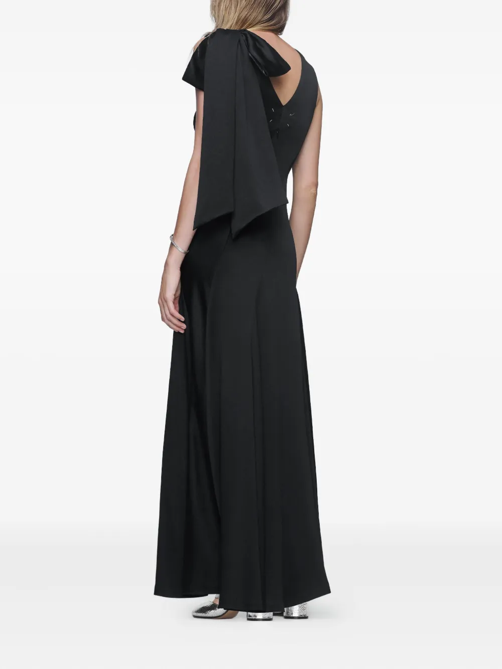 Maison Margiela Bow-detail Asymmetric Gown In Black