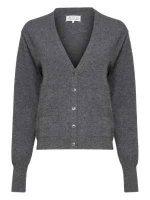 【美品】  miu miu / ミュウミュウ | logo virgin wool cardigan ロゴ カーディガン | 38 | グレー | レディース Miu Miu Cashmere Cardigan | Grey | FARFETCH