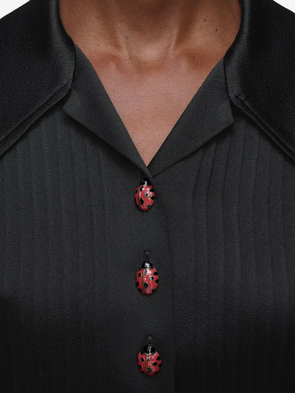 Maison Margiela Ladybug Button T-shirt In Black