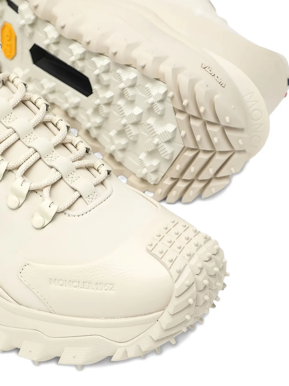 Moncler Trailgrip Apex2 Sneakers In Neutral