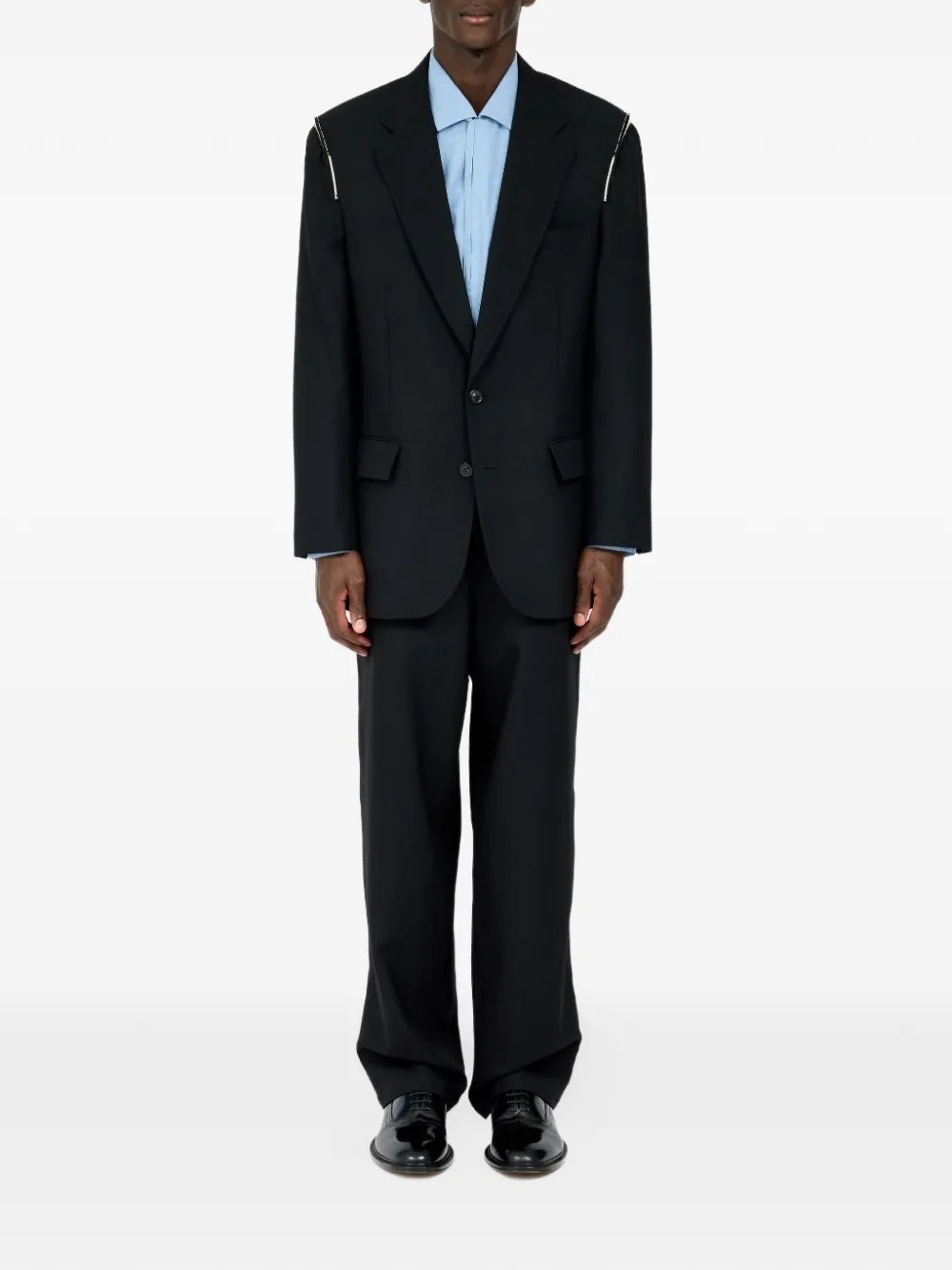 shoulder-detail blazer