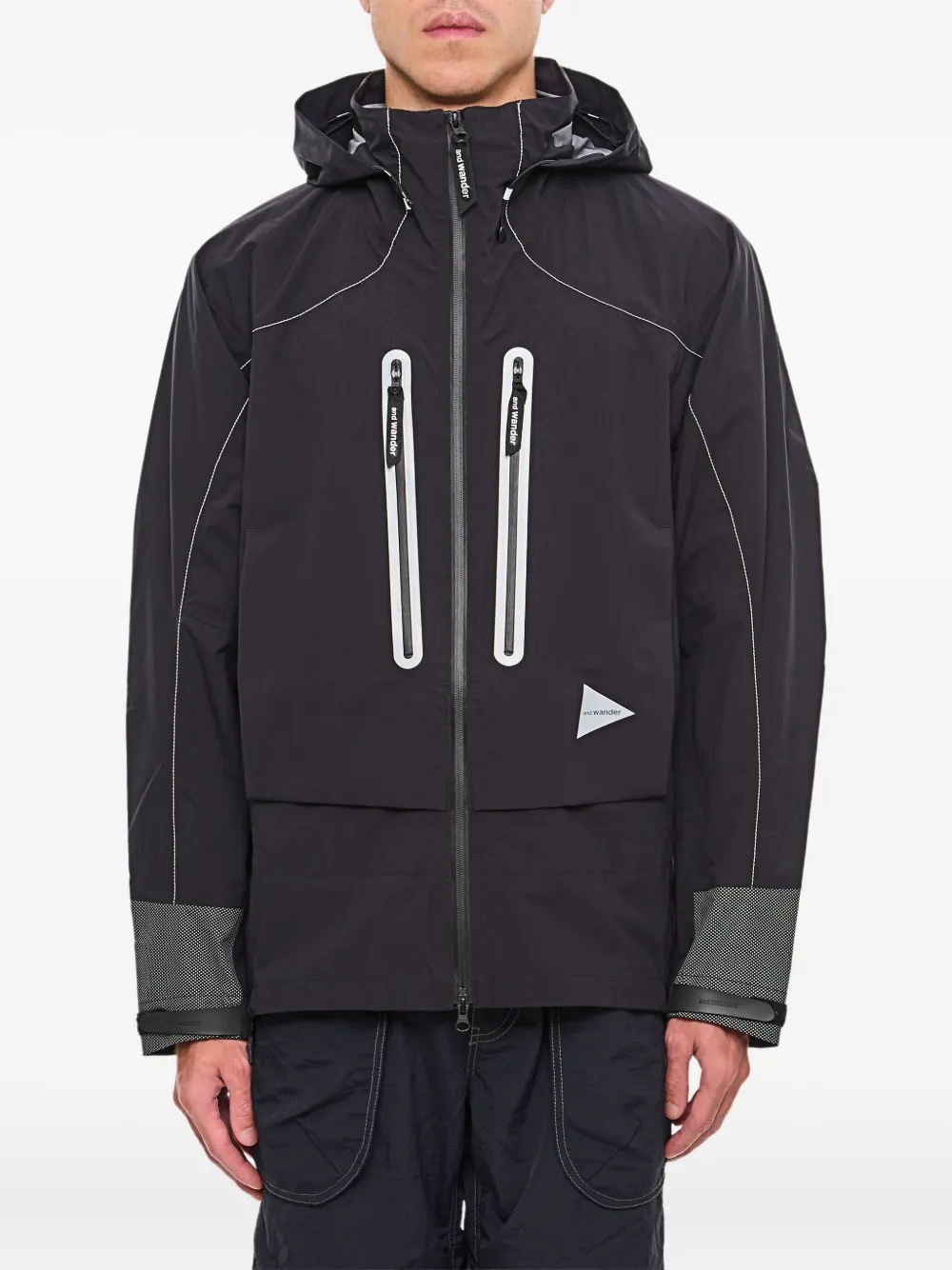 and Wander shield-effect hooded jacket | negro | Image 1