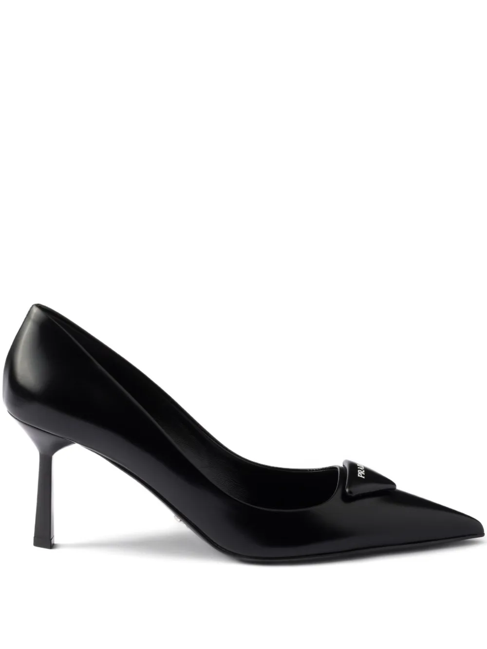 Prada Pumps met puntige neus Zwart