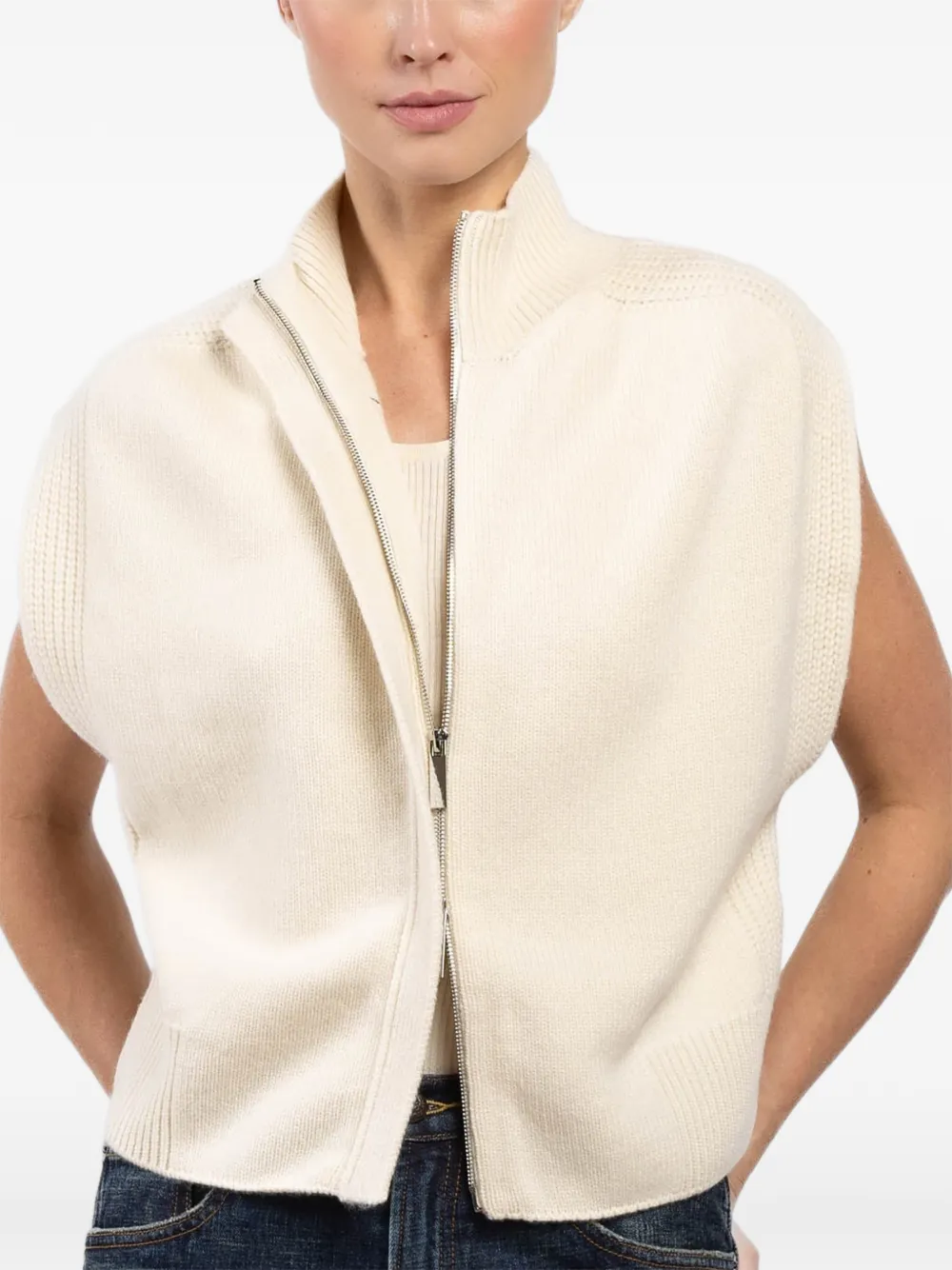 Sa Su Phi Zip-up Sleeveless Cardigan In Neutral