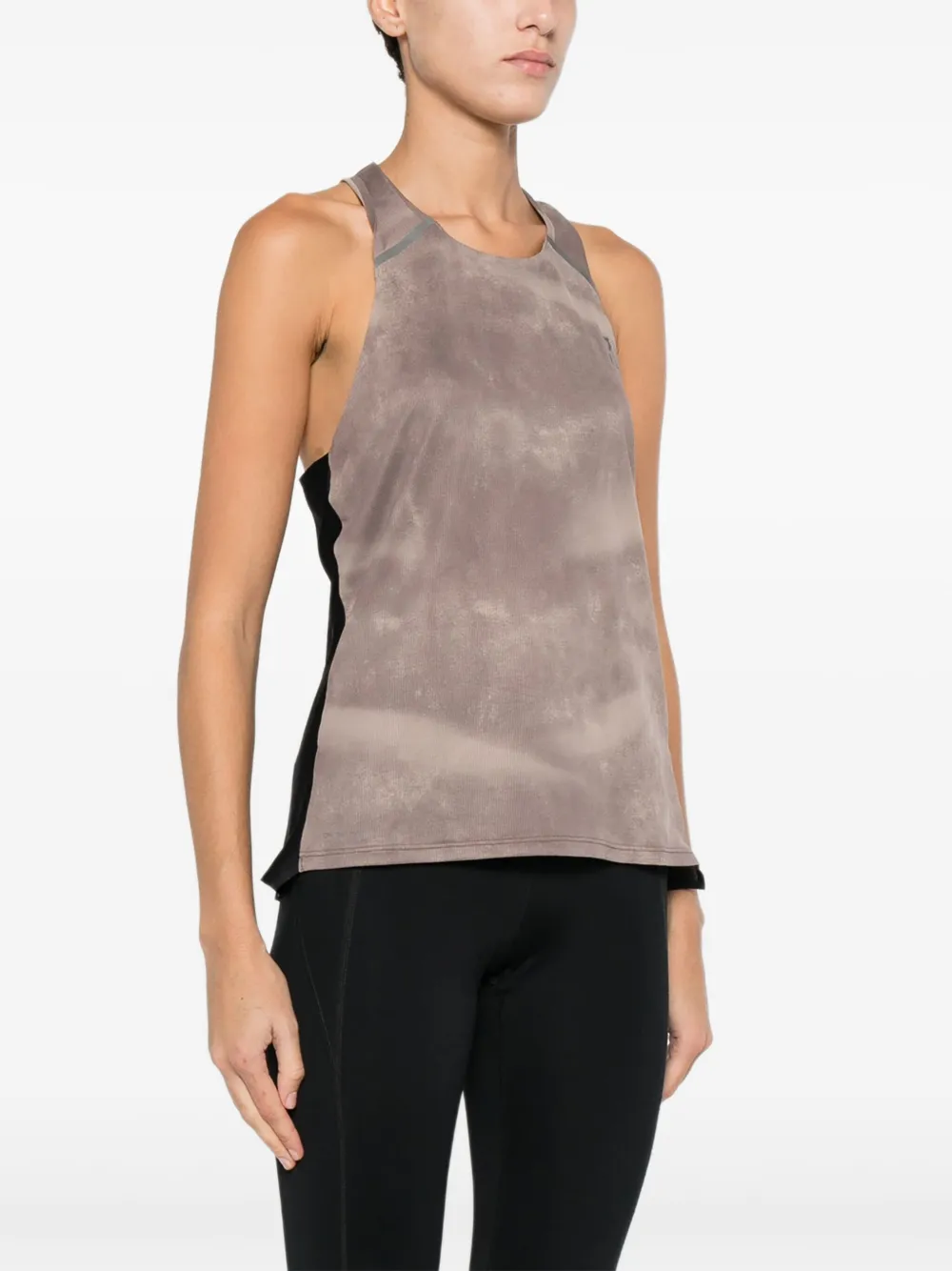 On Running Top met vlakken Beige