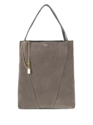 Chloé