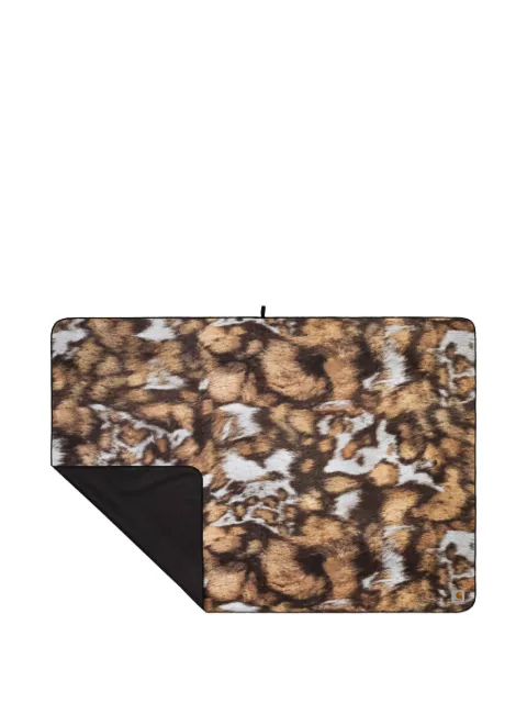 Carhartt WIP Wild Dog packable towel