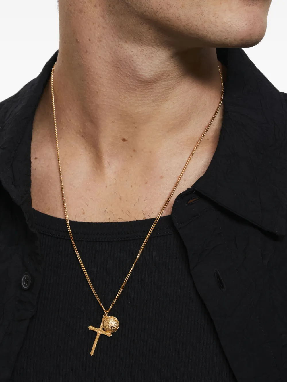 Emanuele Bicocchi collier Scudo à pendentif croix | Homme | Image 2