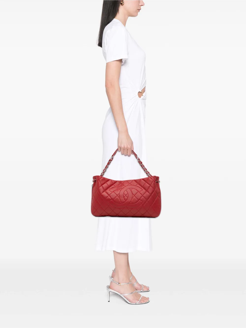 Pre-owned Chanel 2011 Quilted Caviar Expandable Zip Tote Bag In Red
