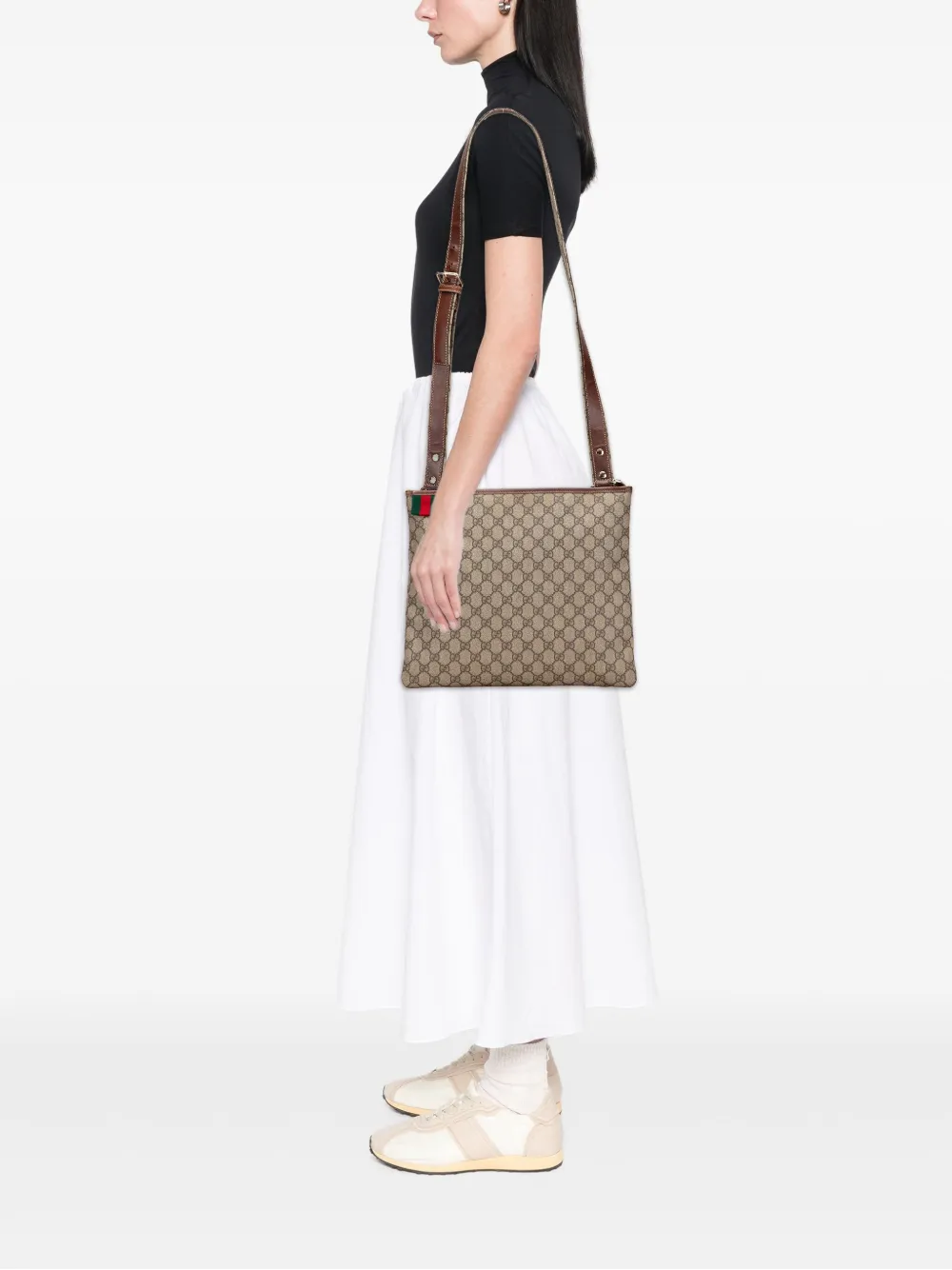 Pre-owned Gucci 2000-2015 Gg Supreme Web Crossbody Bag In Brown