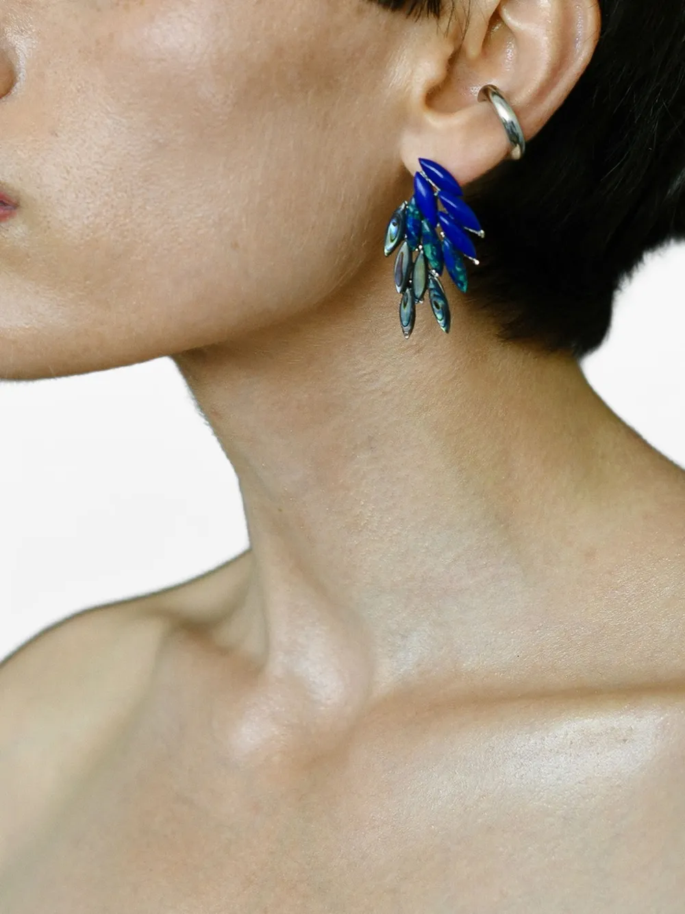 OBSIDIAN leaf drop earrings - Blauw
