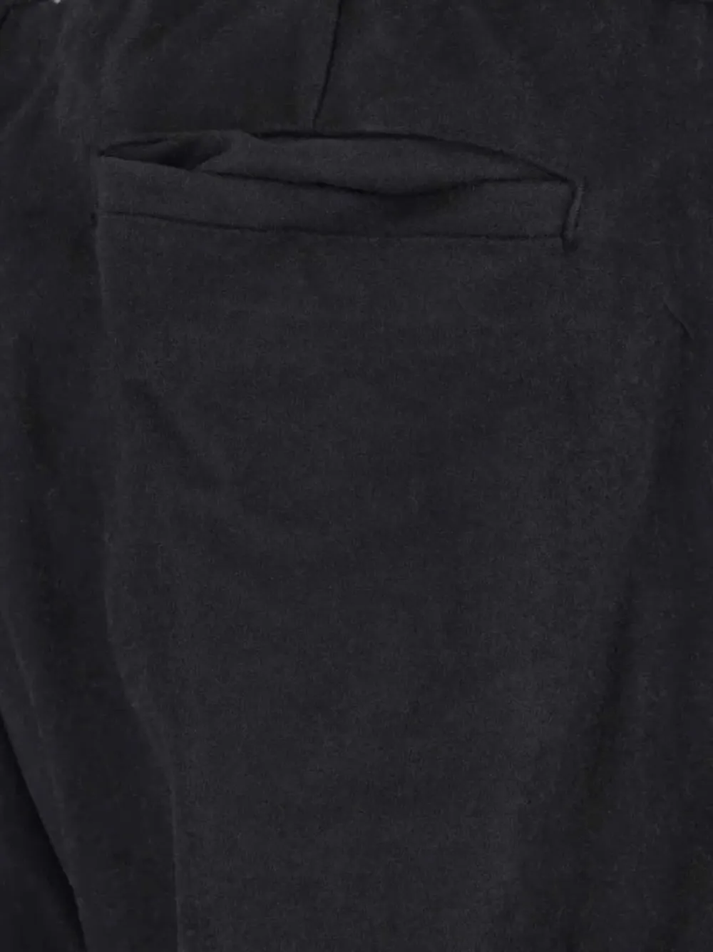 White Sand Buckle Pleated Trousers In Black