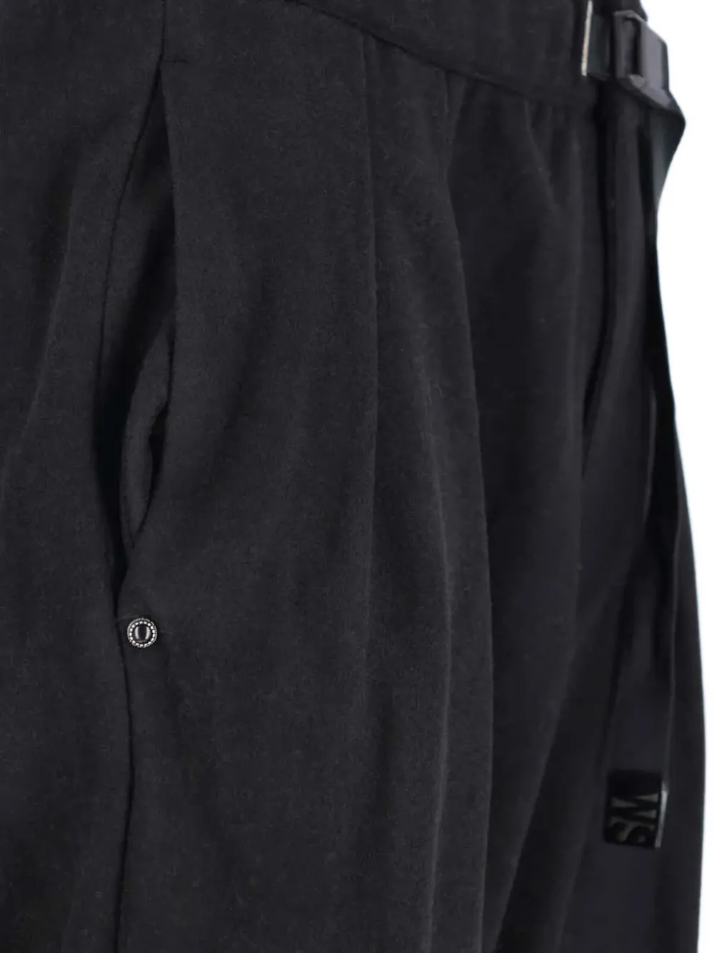 White Sand Buckle Pleated Trousers In Black