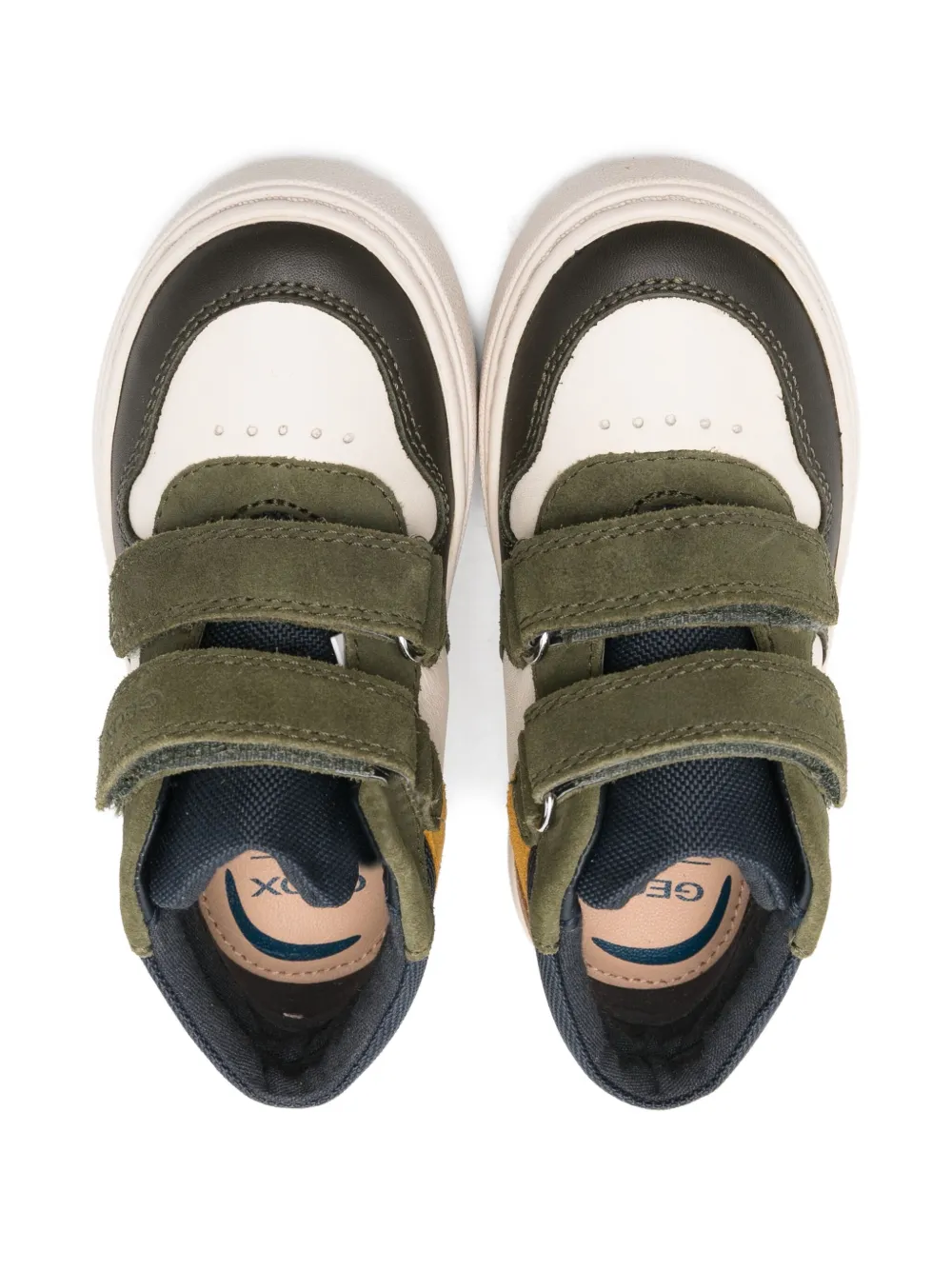 Geox Nashik sneakers met geperforeerde details Beige