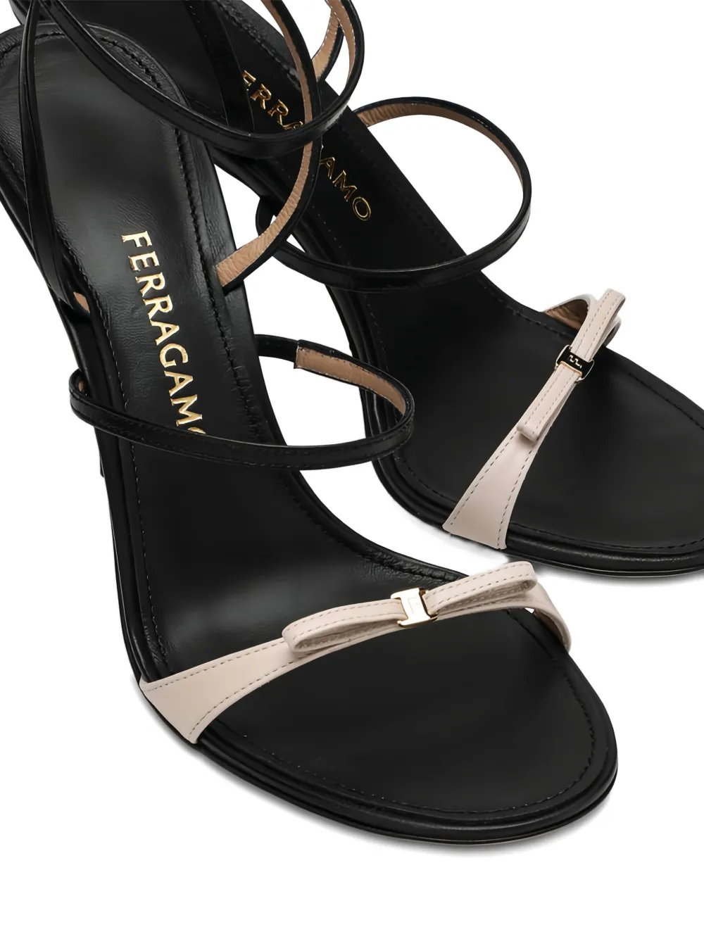 Ferragamo 95 mm Ariel sandalen met strikdetail Zwart