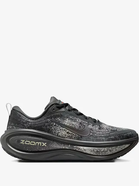 Nike Vomero Plus sneakers