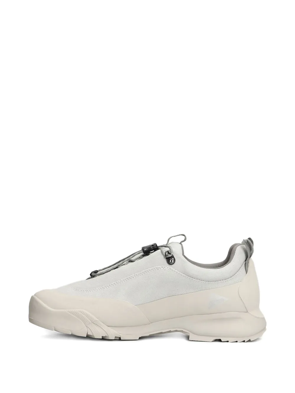 and Wander x ROA Cingino Vibram sneakers Beige