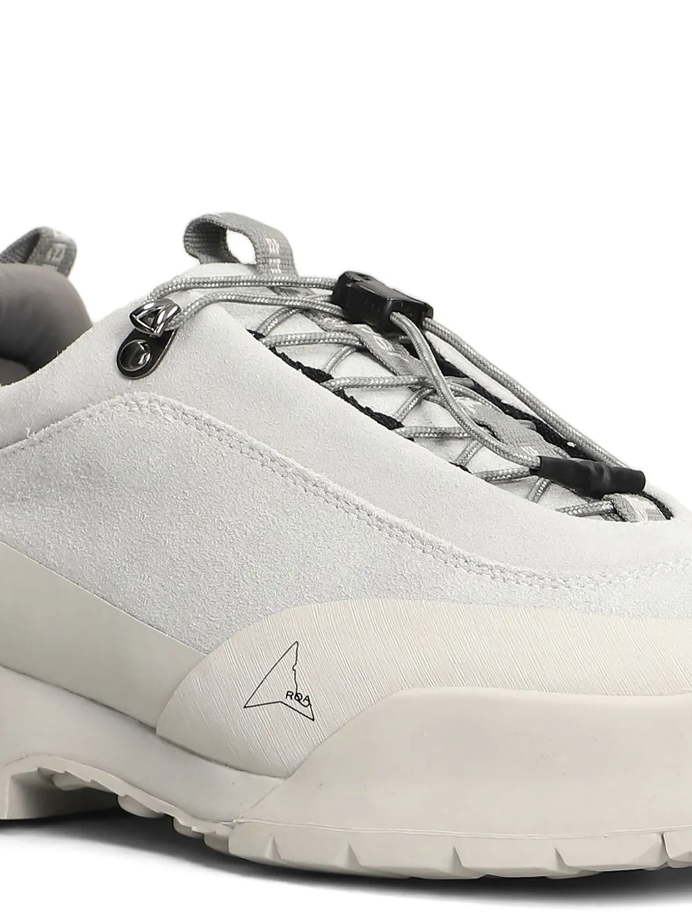 and Wander x ROA Cingino Vibram sneakers Beige