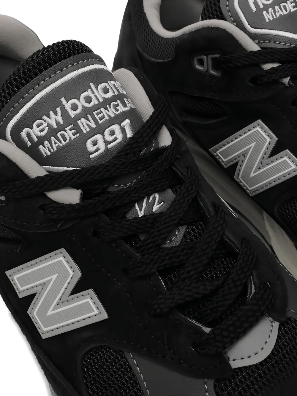 New Balance 991 Logo Trainers In Black