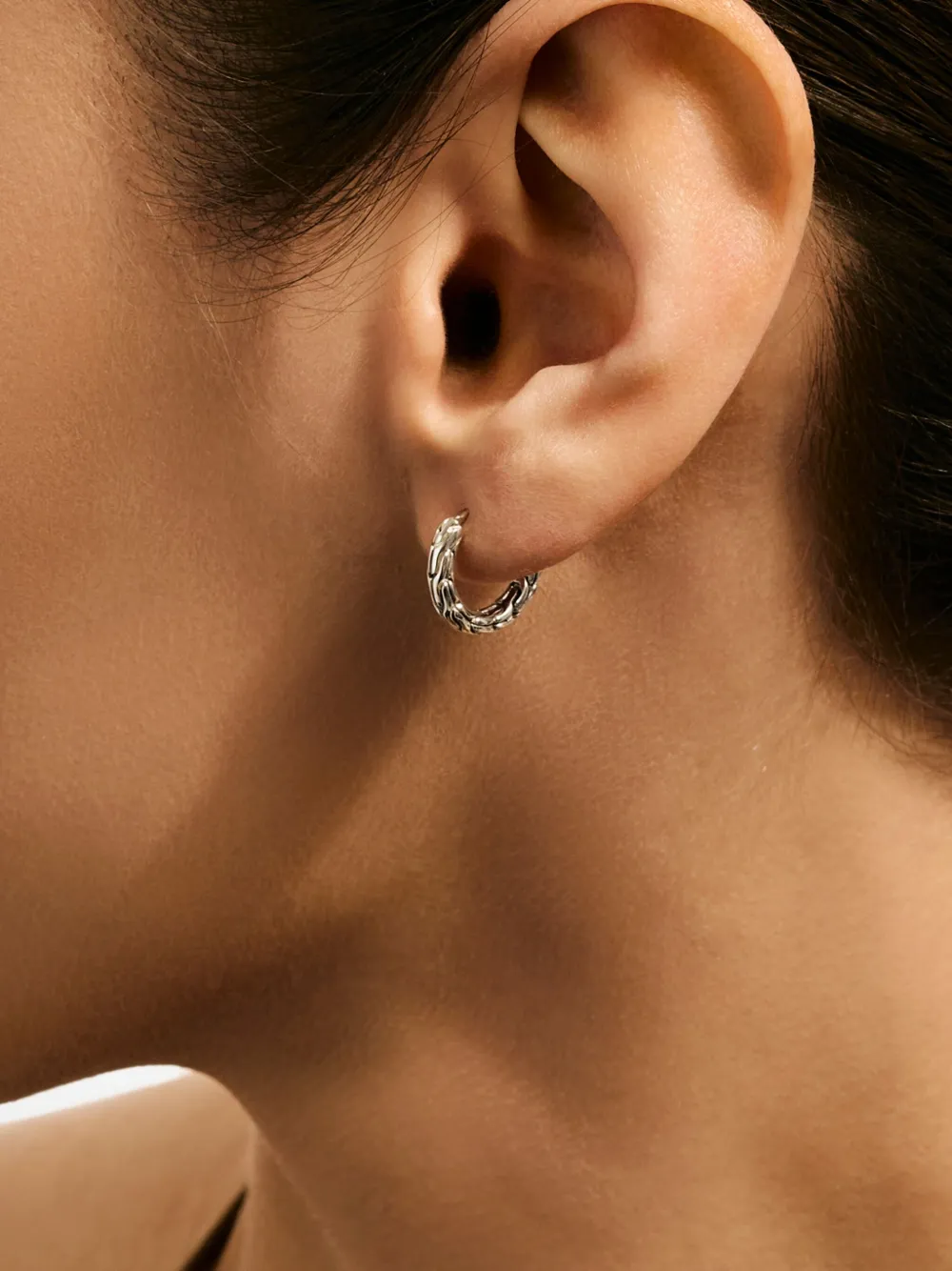 John Hardy Sterling Silver Jh Essential Chain Hoop Earrings In Metallic