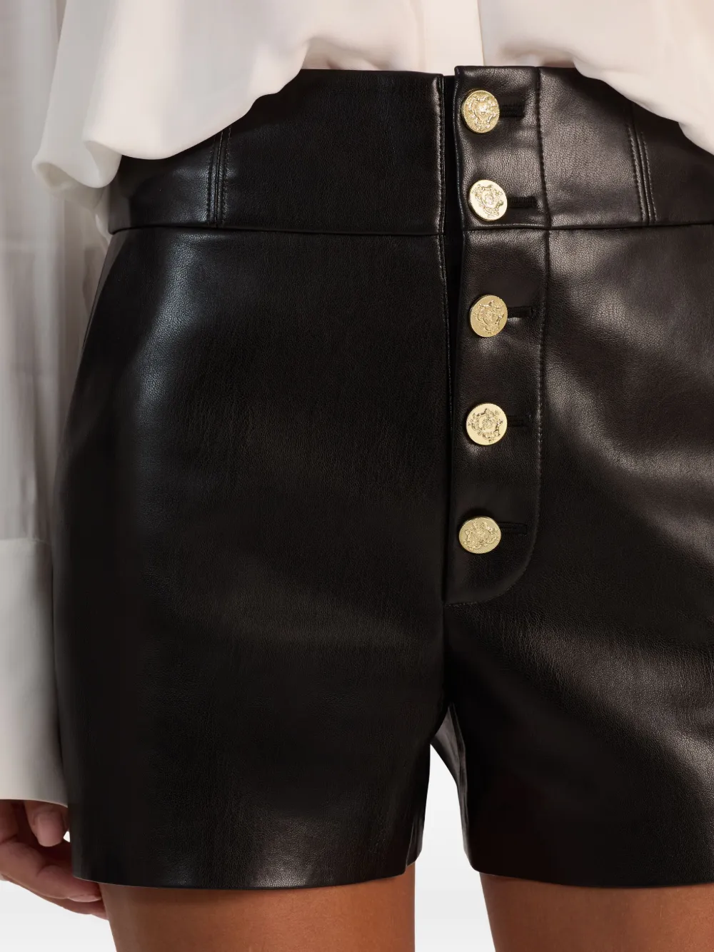 Alice And Olivia Baylor Shorts In Black