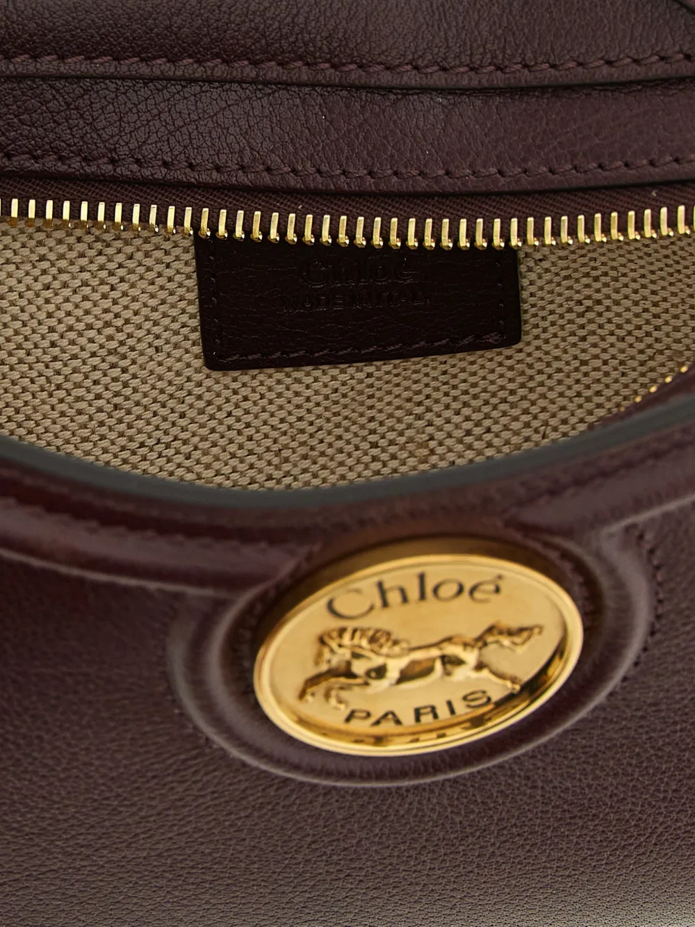 Chloé Horse Medal Grained Leather Shoulder Bag In Brown