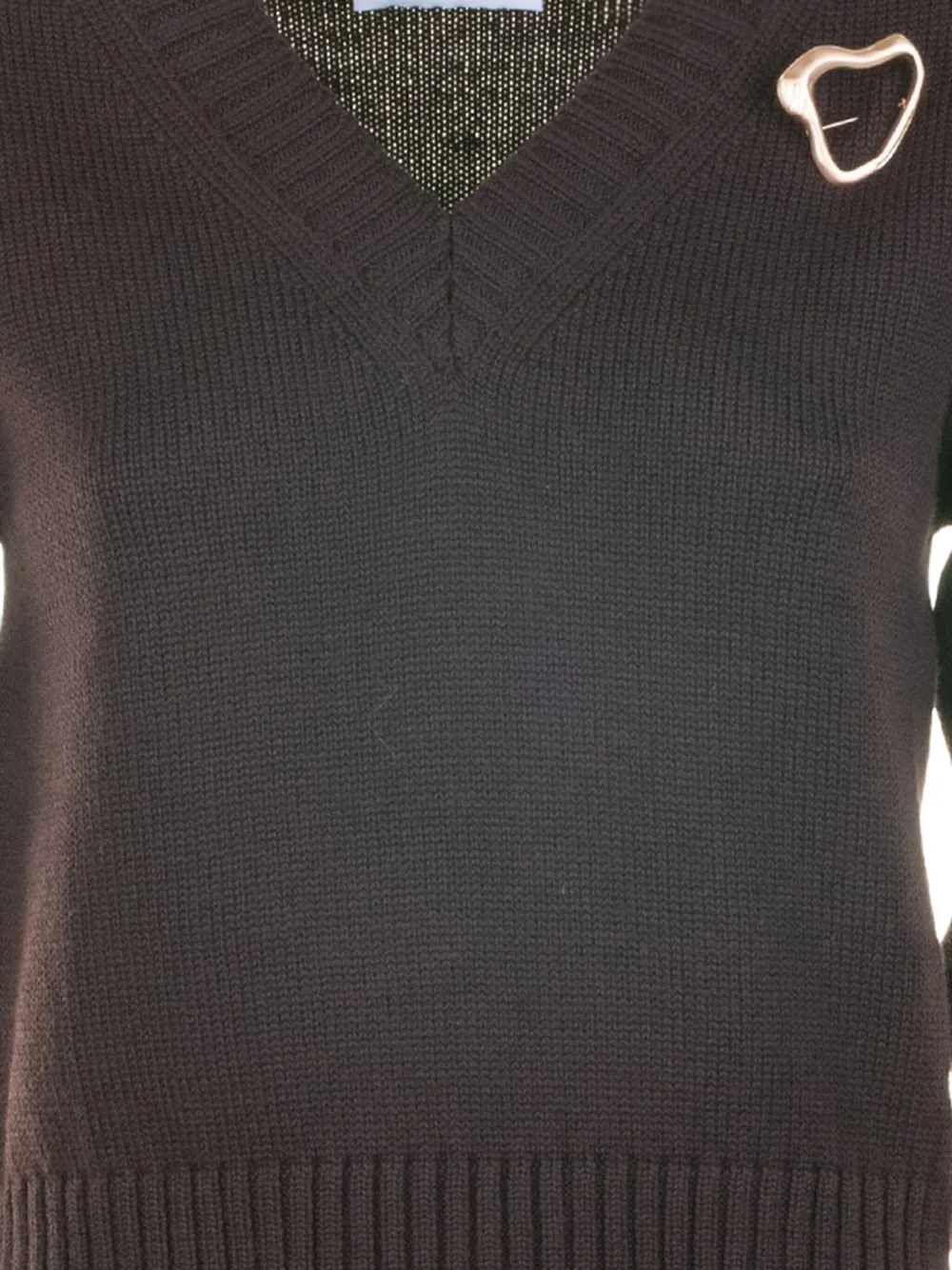 ALPHA STUDIO v-neck brooch-detail sweater | Knitted Sweaters | Image 2