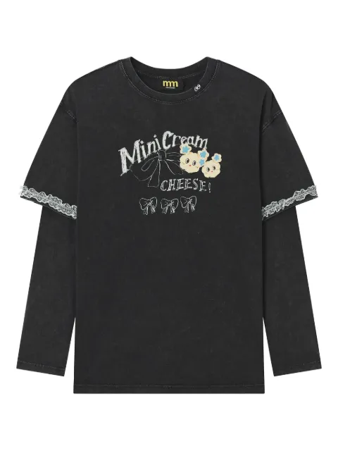 Mini Cream Top met kanten afwerking en lange mouwen