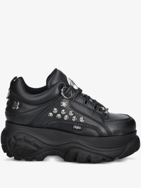 Buffalo Sneakers mit Nieten