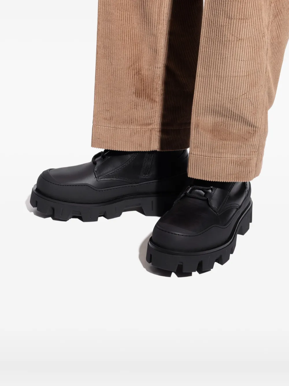 Moncler Peak Path laarzen met chunky zool Zwart