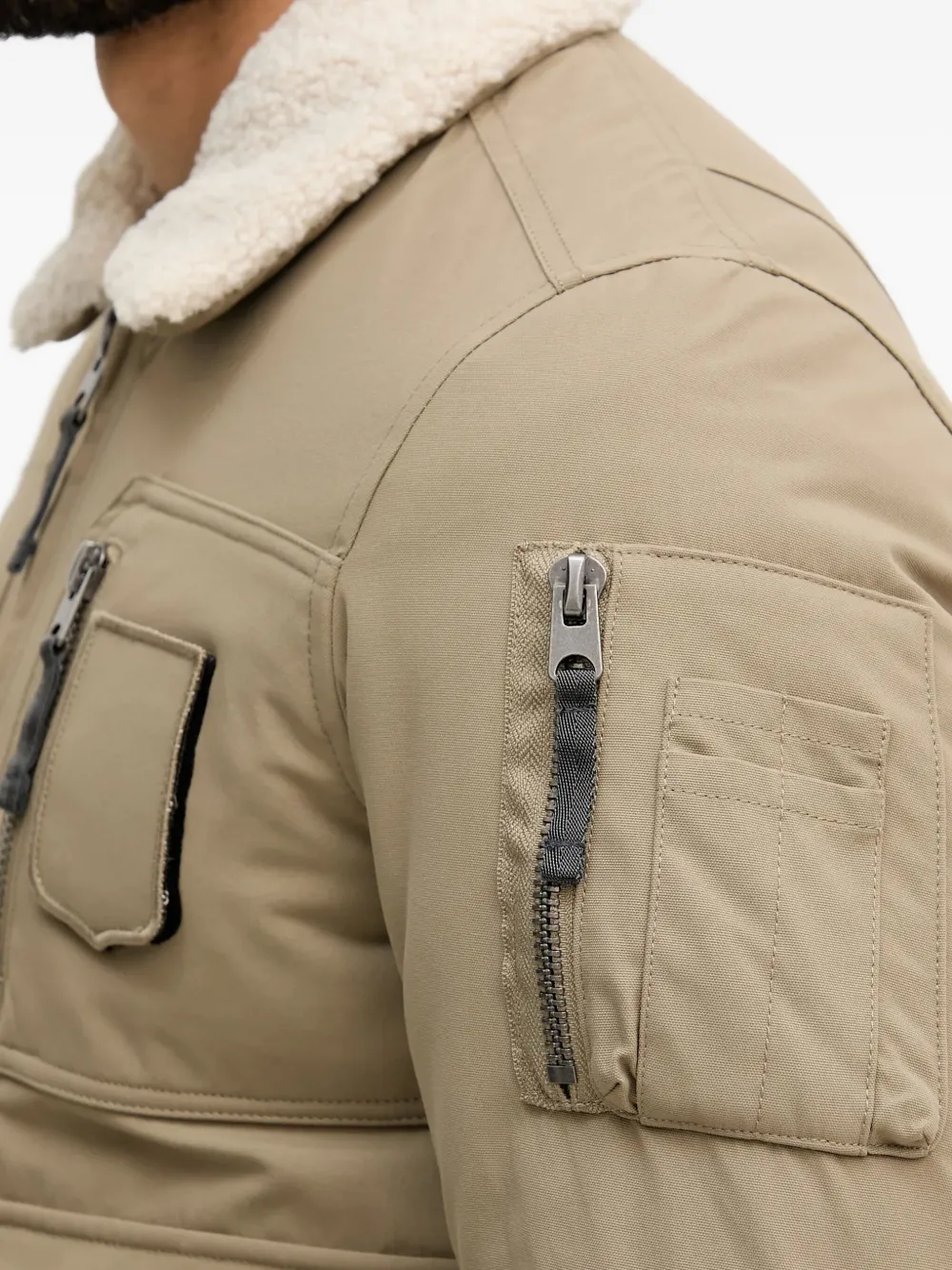 Aeronautica Militare Bomberjack met lammy kraag en meerdere zakken Beige