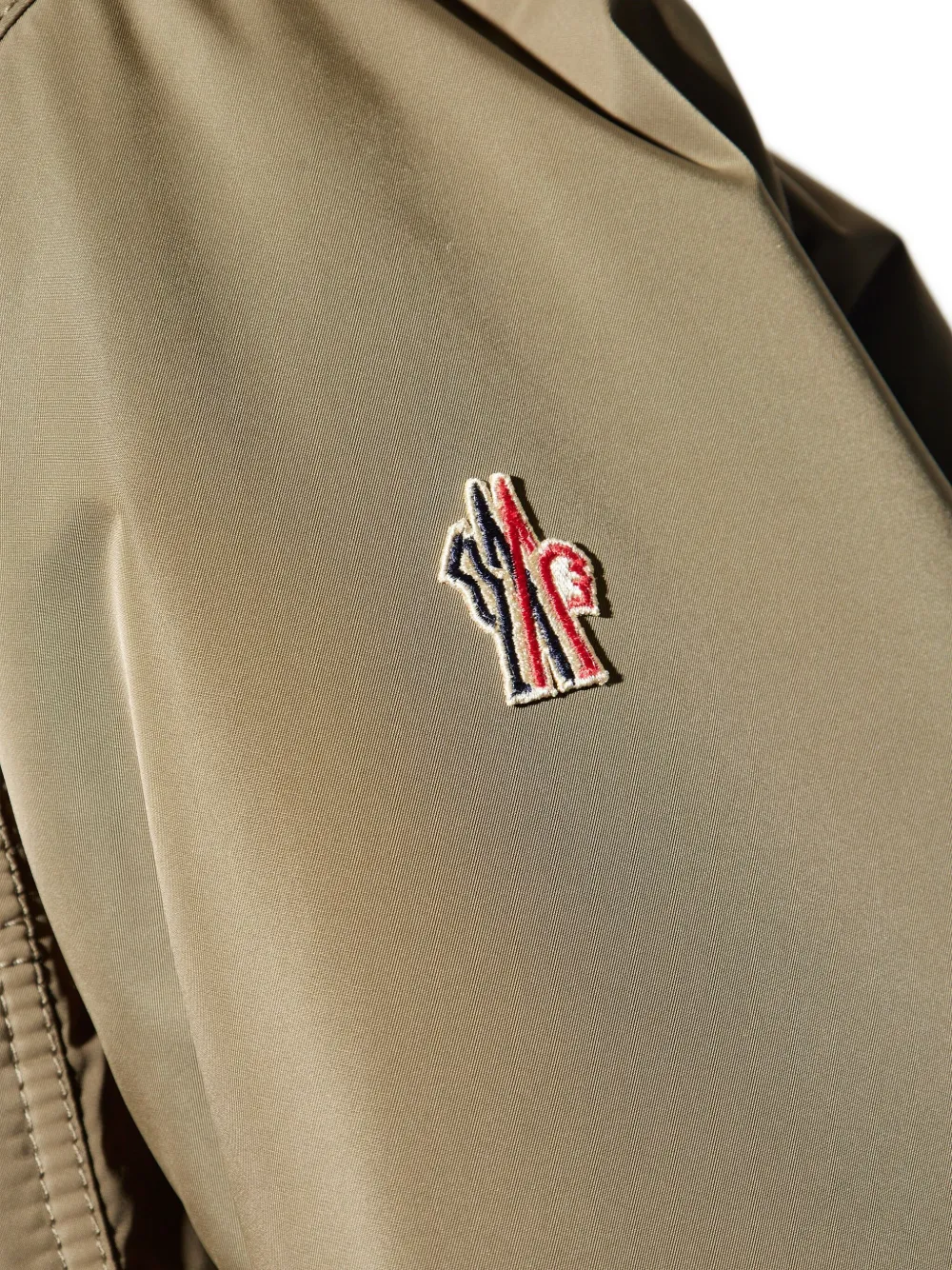 Moncler Grenoble Waterton donsjack met ribfluwelen kraag Beige