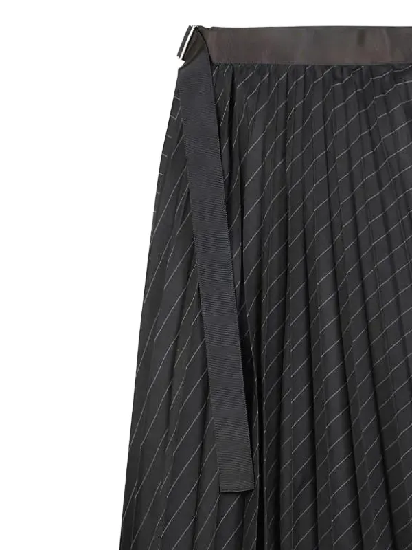 Sacai ストライプ プリーツスカート | ブラック | FARFETCH JP