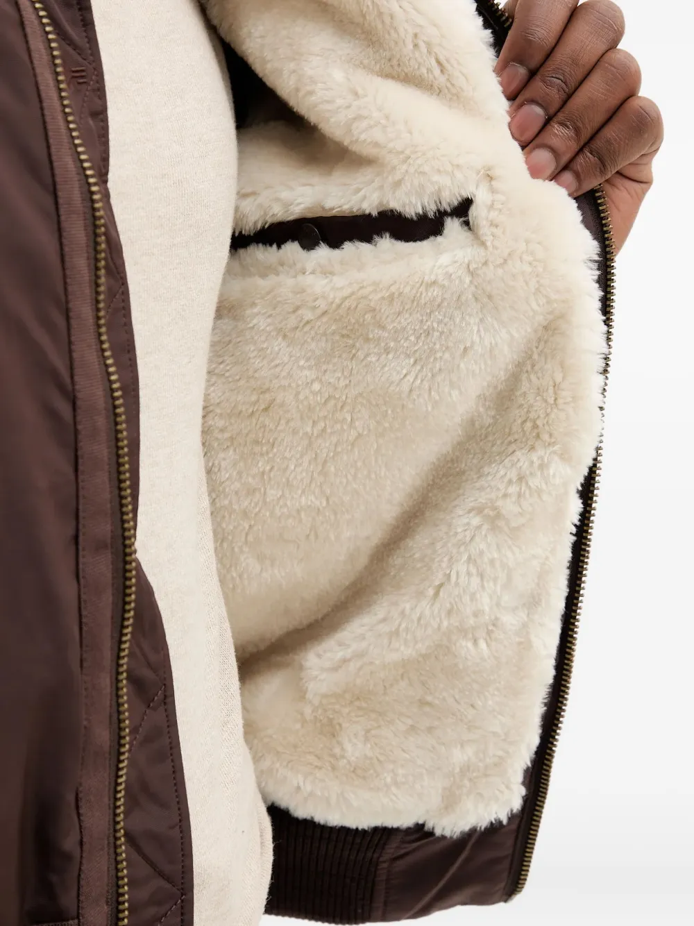 Alpha Industries B-15 III TT bomberjack met kraag van imitatiebont Bruin