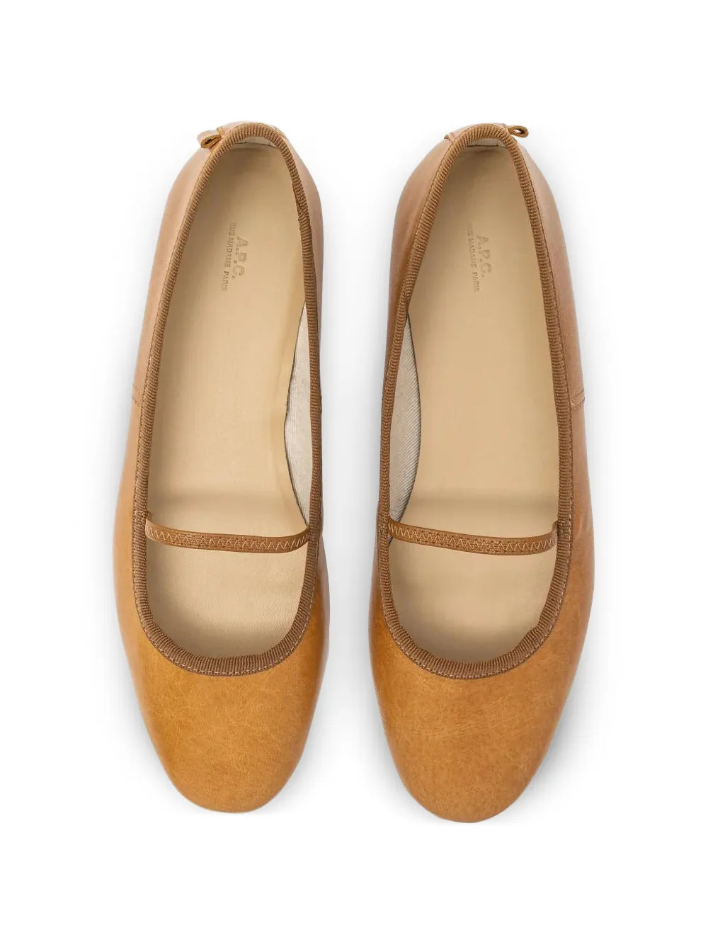 A.P.C. Swan ballet flats Bruin