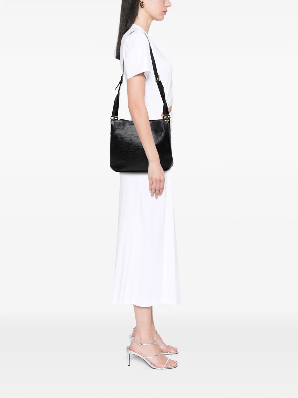 Louis Vuitton Pre-Owned 2005 Epi Mandara MM shoulder bag | Pre-Owned | Image 2