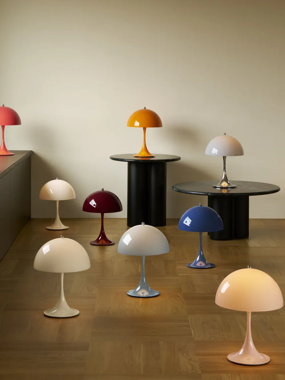 Louis Poulsen Panthella 250 Led Portable Lamp (35cm X 25cm) In White