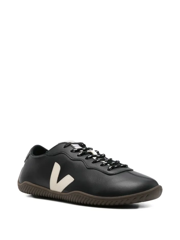 VEJA Jitsu ロゴパッチ スニーカー | ブラック | FARFETCH JP