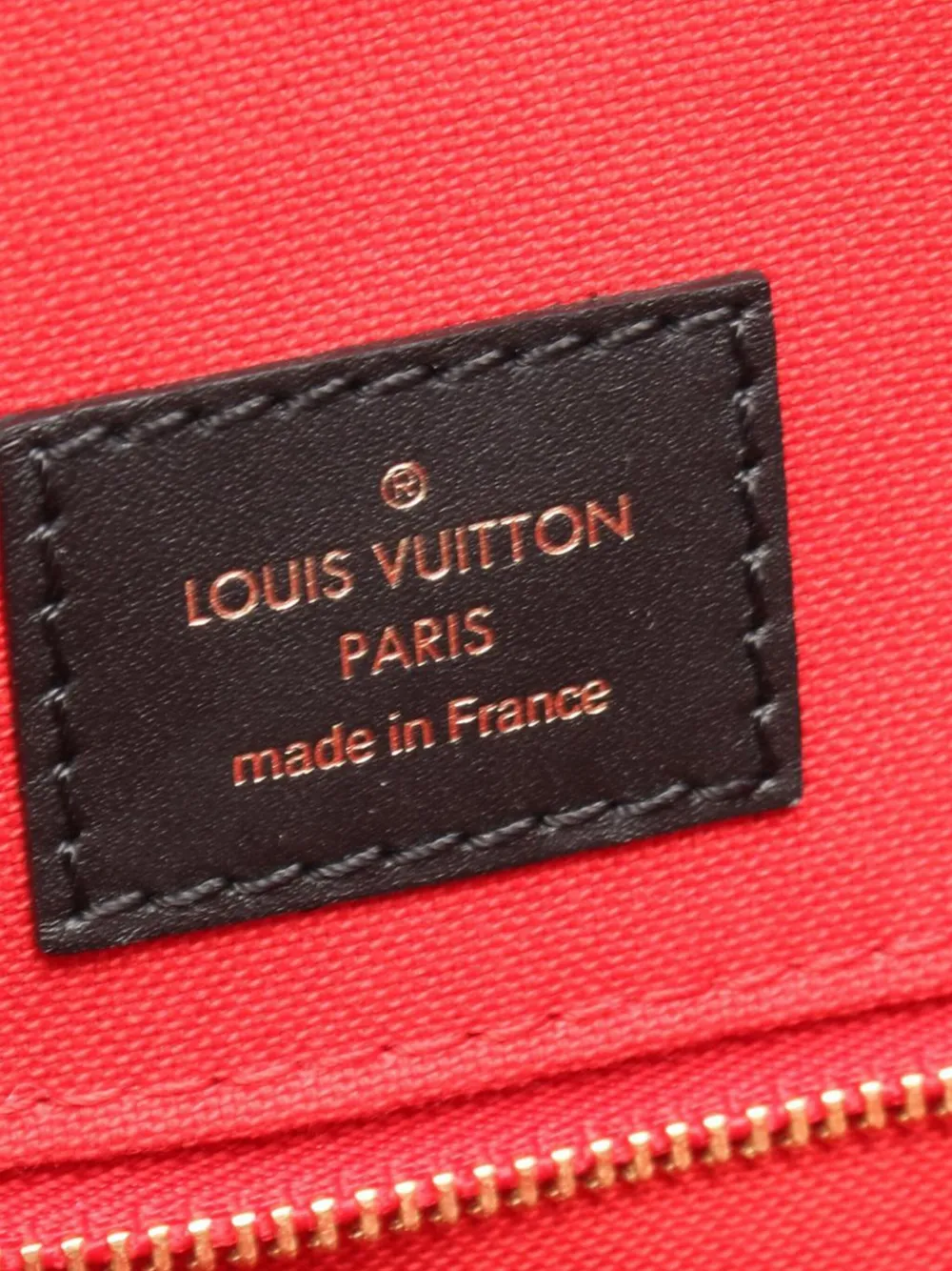 Pre-owned Louis Vuitton 2021-2025 Monogram Giant Onthego Mm Satchel In Brown