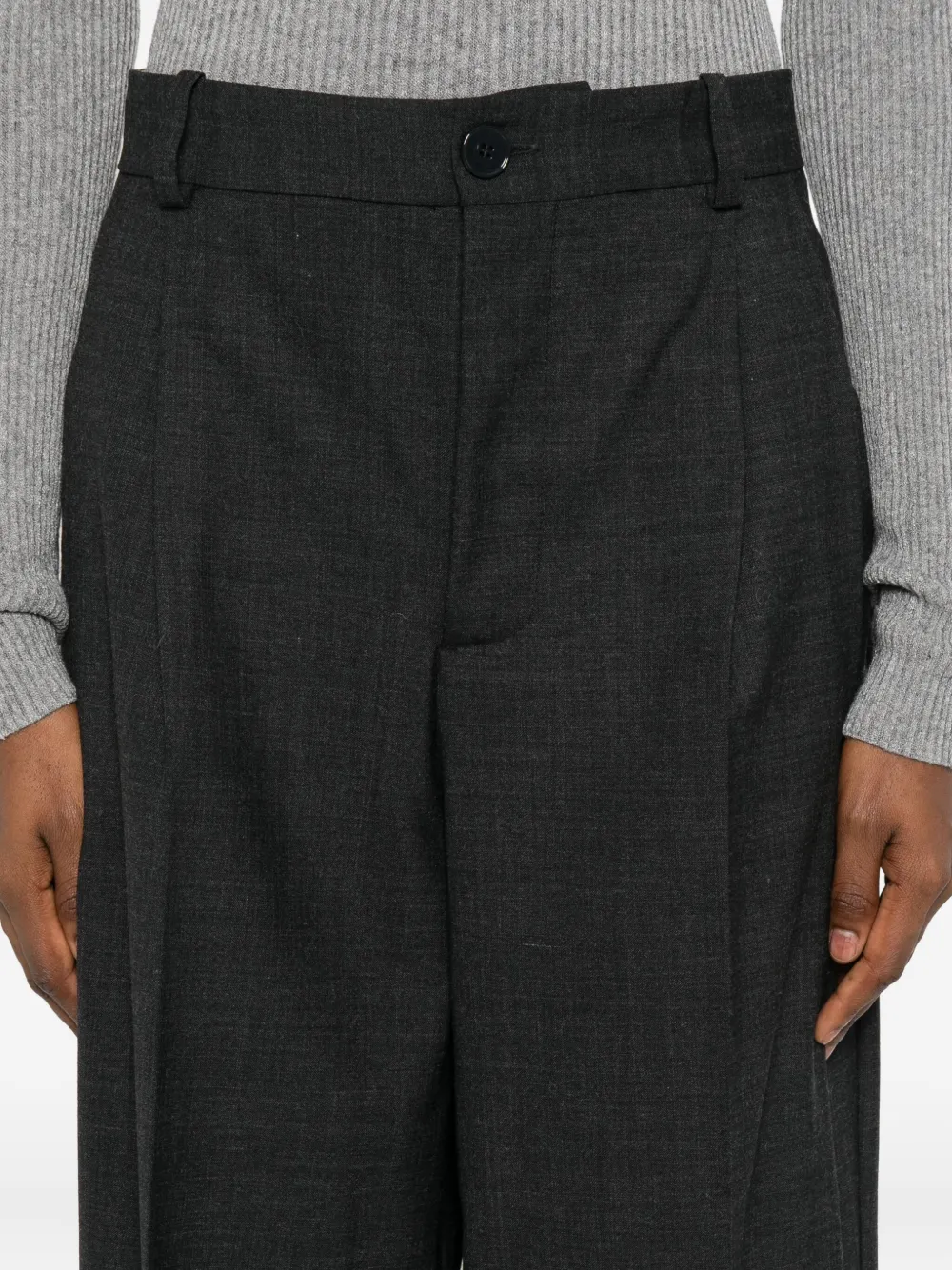 Solotre Pleated Trousers In Black