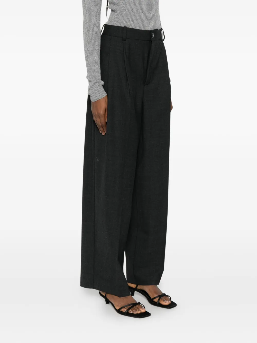 Solotre Pleated Trousers In Black