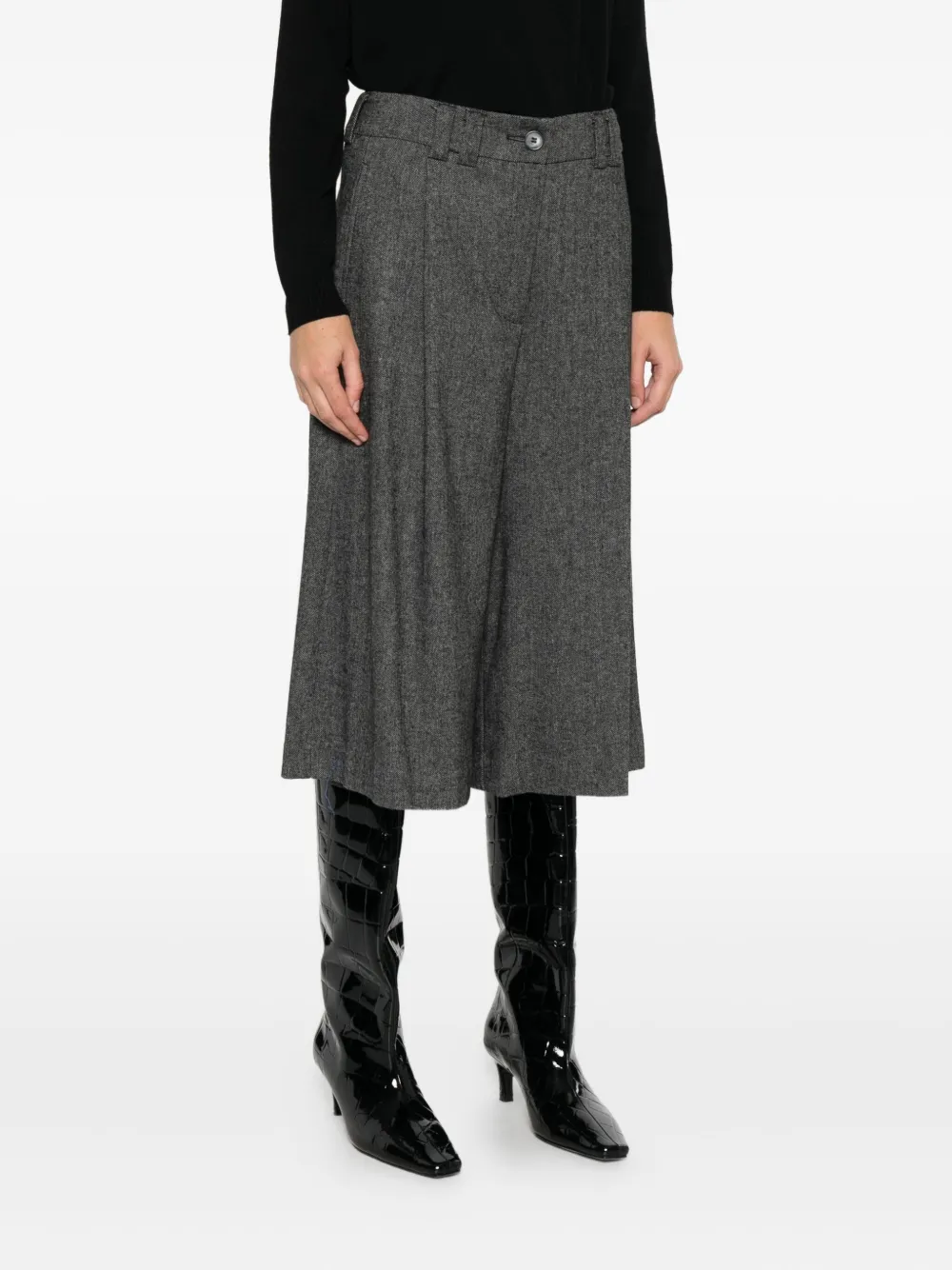 Solotre Pleated Shorts In Gray