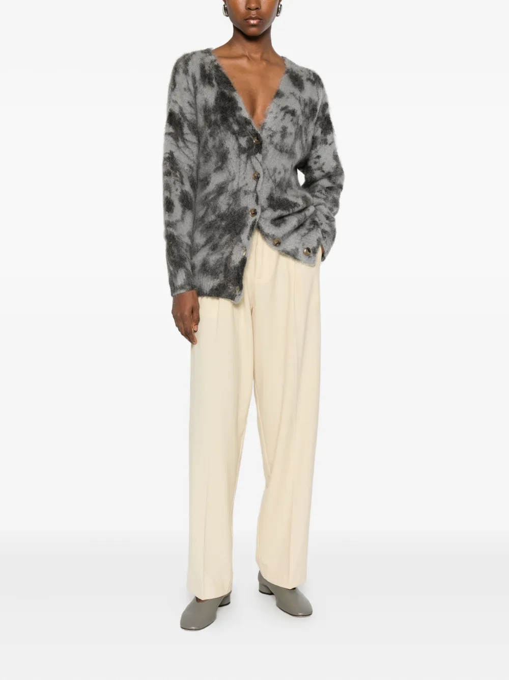 Solotre V-neck Cardigan In Gray